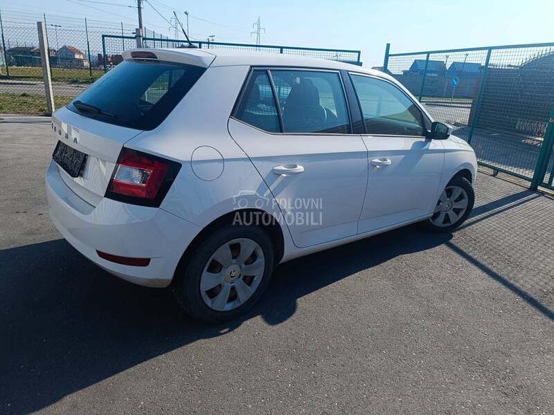Škoda Fabia 1.0