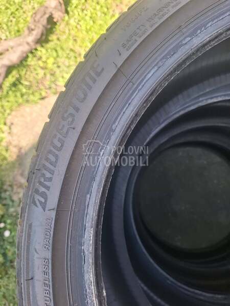 Bridgestone 225/40 R18 Letnja