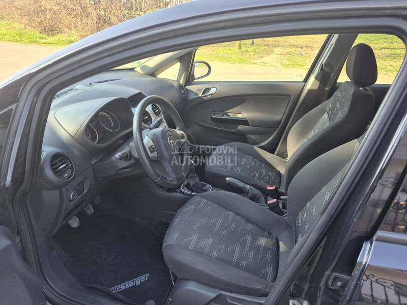Opel Corsa D 