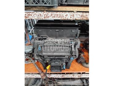 kutija grejanja za Audi A6 od 2004. do 2009. god.