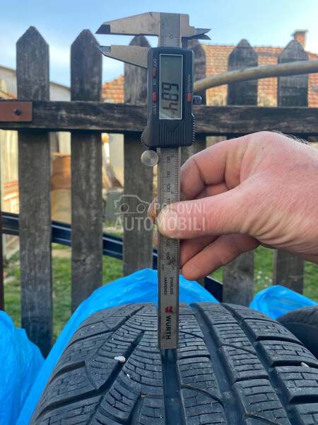 Pirelli 235/55 R18 Zimska