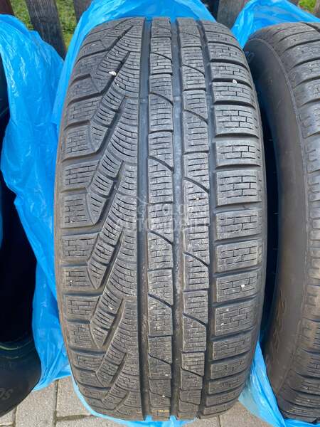 Pirelli 235/55 R18 Zimska