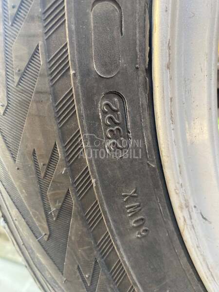 Nokian 215/65 R17 Zimska
