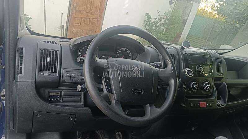 Peugeot Boxer 