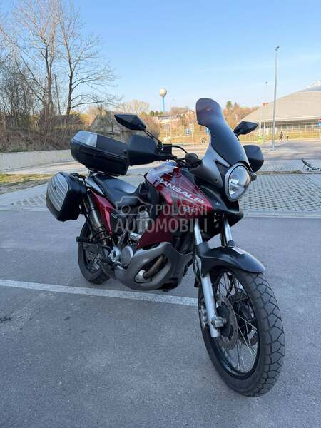 Honda Transalp 700