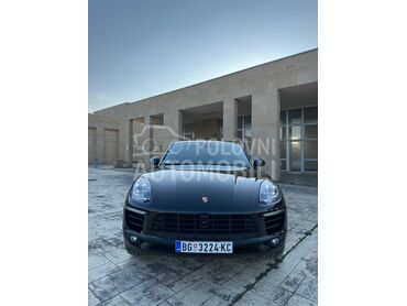 Porsche Macan S