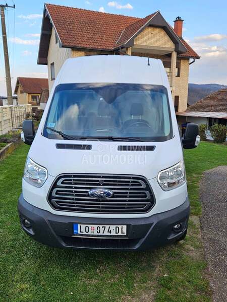Ford Transit maxi
