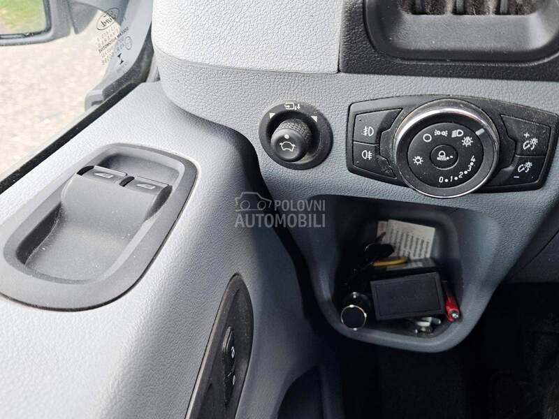 Ford Transit maxi