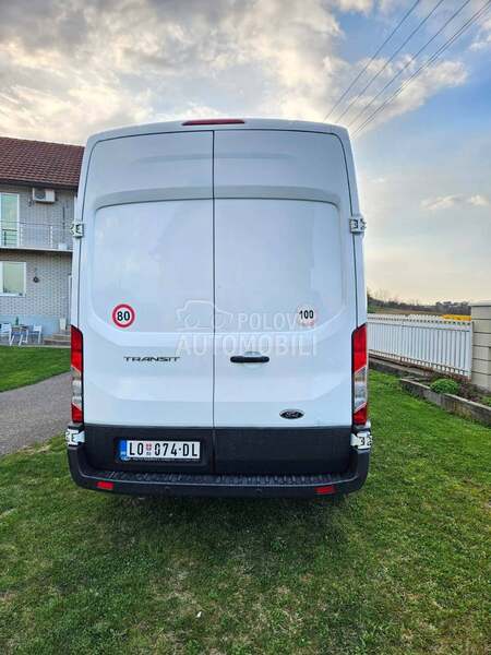 Ford Transit maxi