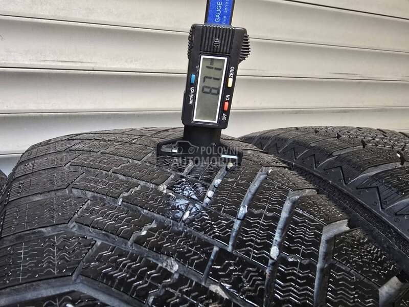 Continental 235/55 R18 Zimska