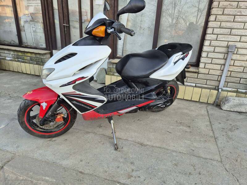 Yamaha Aerox