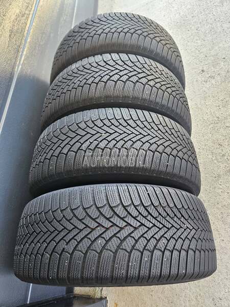 Bridgestone 225/55 R17 Zimska