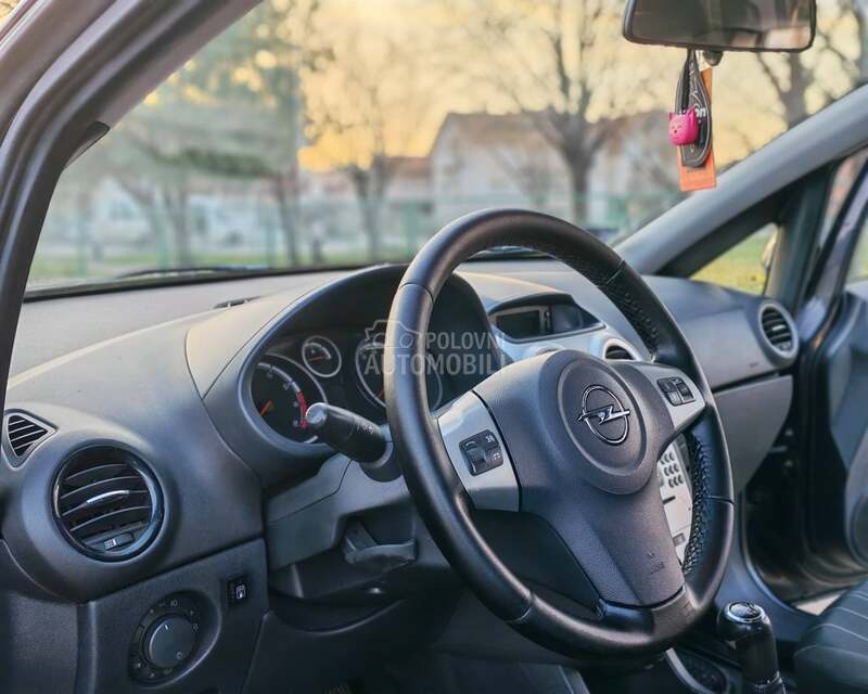 Opel Corsa D 