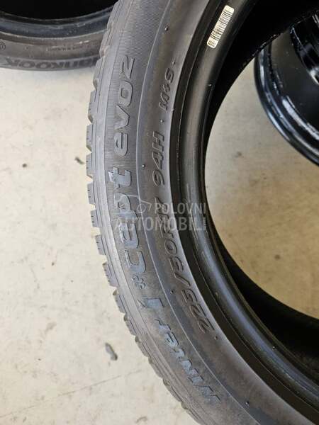 Hankook 225/50 R17 Zimska
