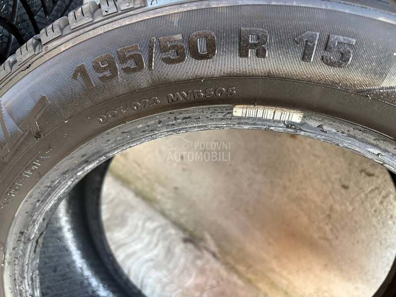 Vredestein 195/50 R15 Zimska