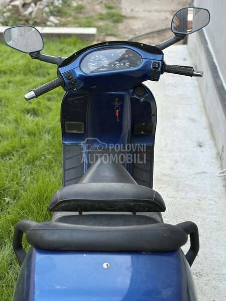 Piaggio hexagon 125
