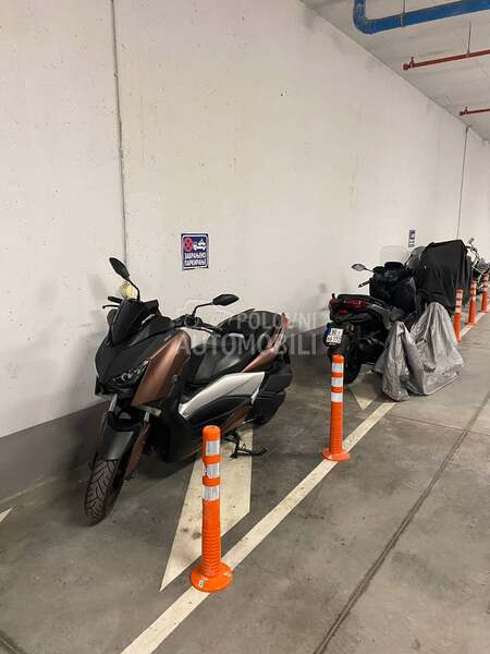 Yamaha Xmax300