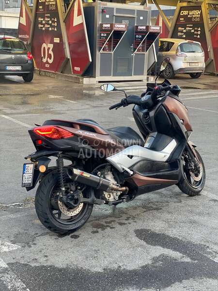 Yamaha Xmax300