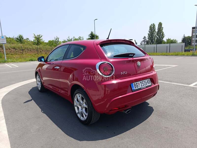 Alfa Romeo MiTo Distinctive