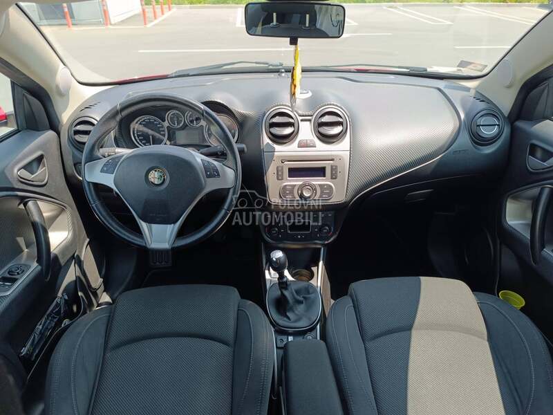 Alfa Romeo MiTo Distinctive