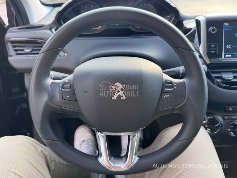 Peugeot 208 1.2E ACTIVE