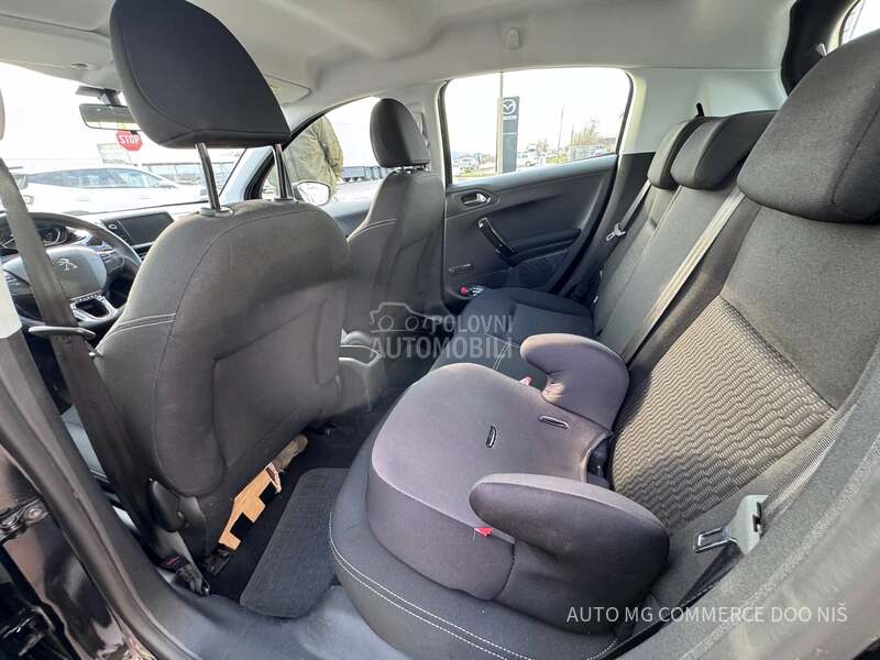 Peugeot 208 1.2E ACTIVE