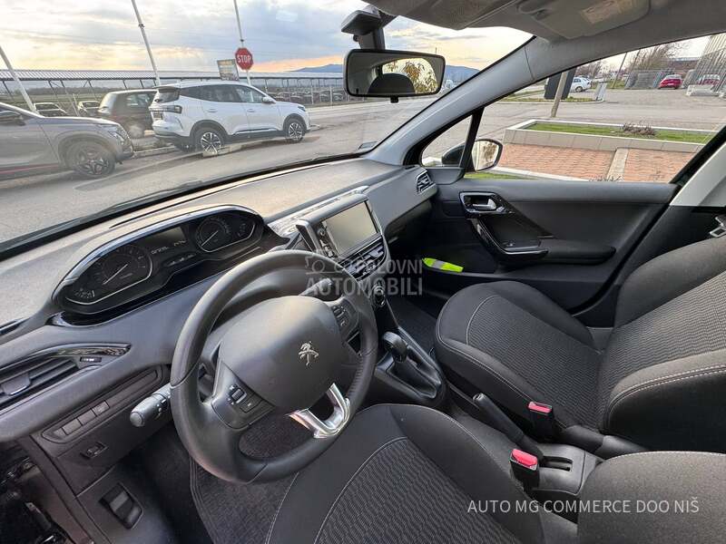 Peugeot 208 1.2E ACTIVE