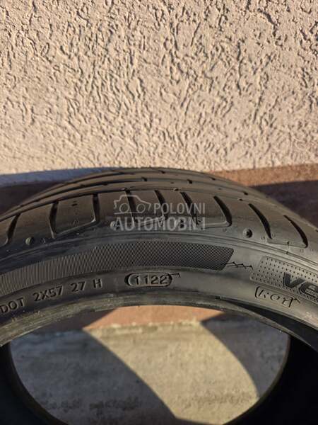 Hankook 235/40 R19 Letnja