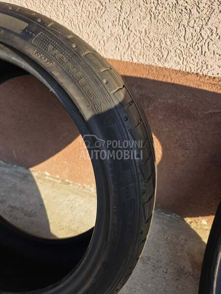 Hankook 235/40 R19 Letnja