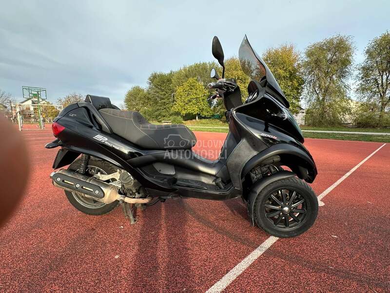 Piaggio MP3