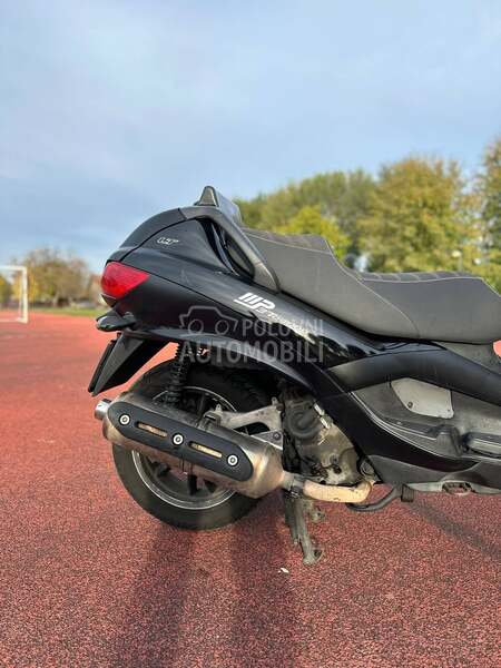 Piaggio MP3