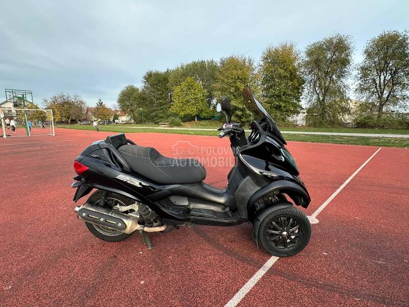 Piaggio MP3