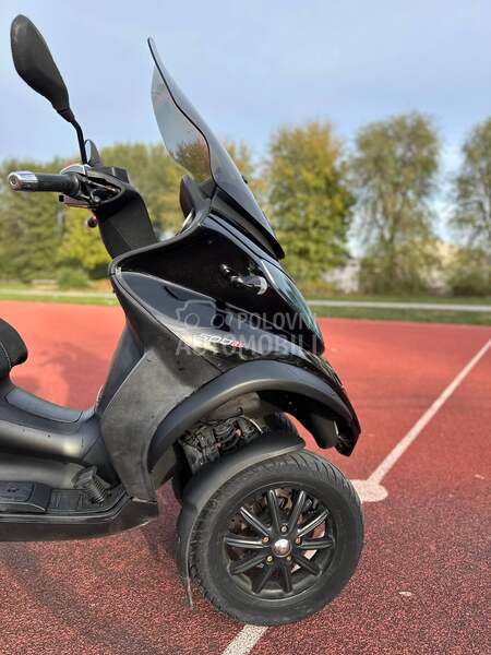 Piaggio MP3