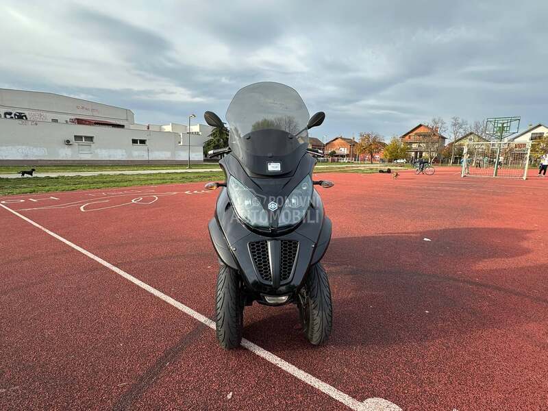 Piaggio MP3