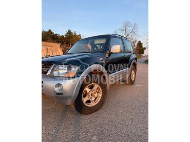Mitsubishi Pajero Teretno