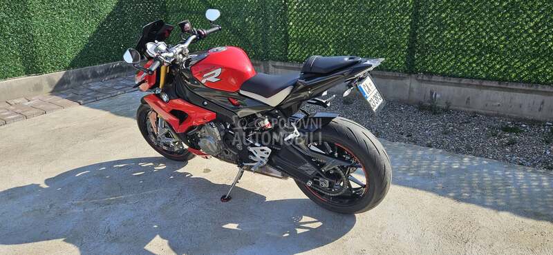 BMW S1000R