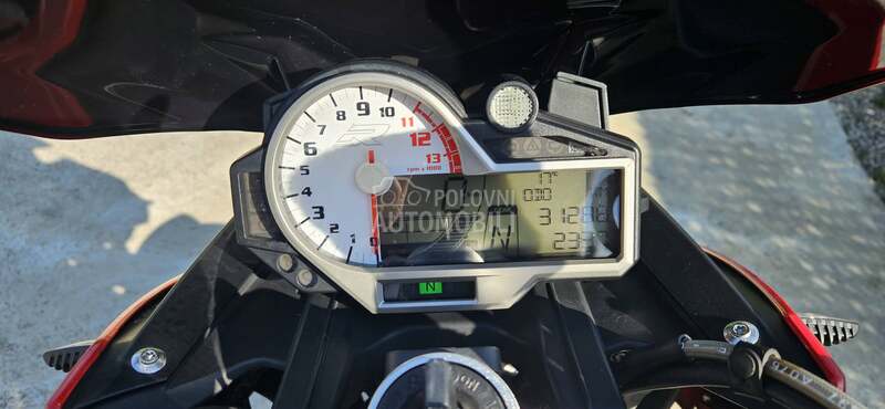 BMW S1000R