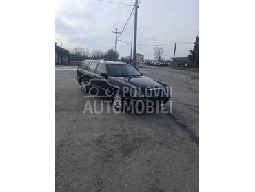 Mercedes Benz E 320 