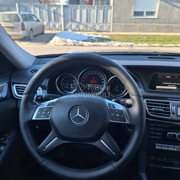 Mercedes Benz E 200 