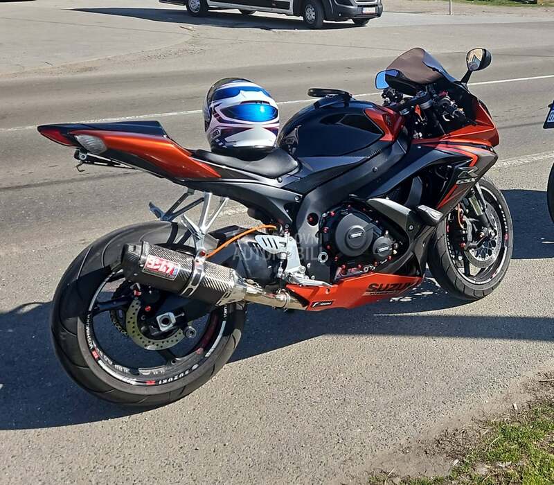 Suzuki GSXR 750 K9