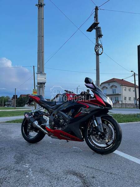 Suzuki GSXR 750 K9