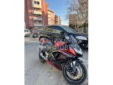 Suzuki GSXR 750 K9