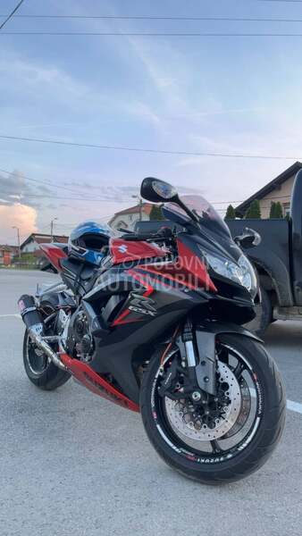 Suzuki GSXR 750 K9