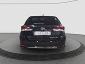 Toyota Auris HYBRID/T0P