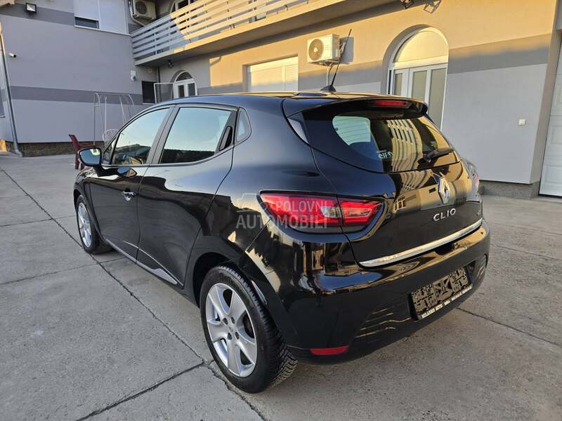 Renault Clio 1.5 DCI//NIGHT/DAY//