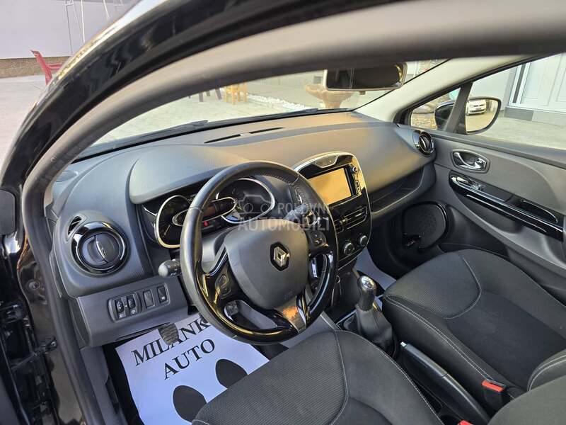 Renault Clio 1.5 DCI//NIGHT/DAY//