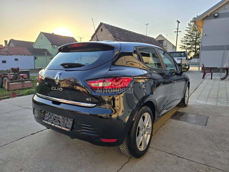 Renault Clio 1.5 DCI//NIGHT/DAY//