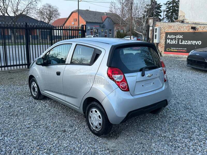 Chevrolet Spark 