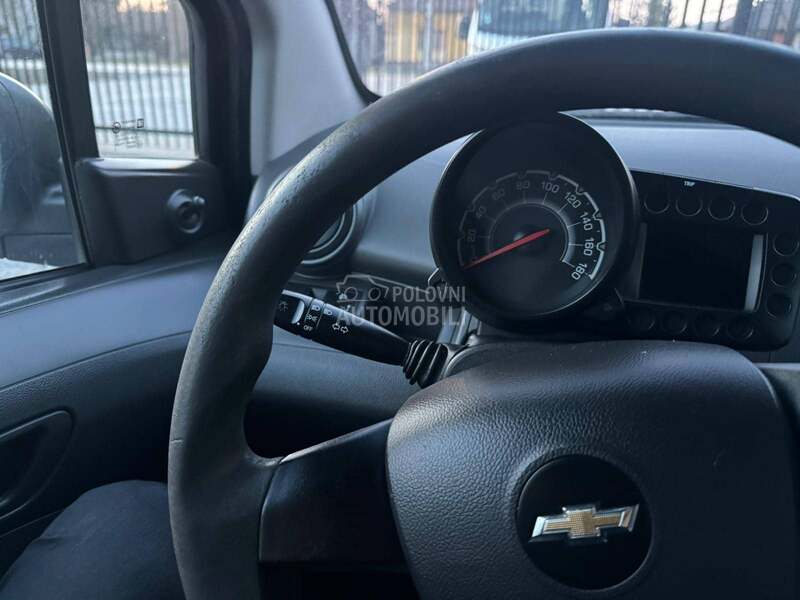 Chevrolet Spark 