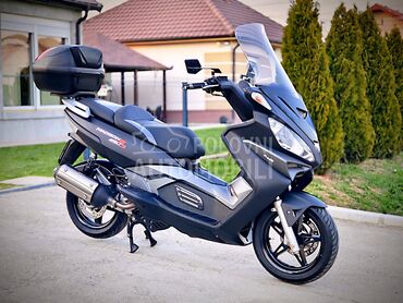 Malaguti Madison 250ie + POKLON